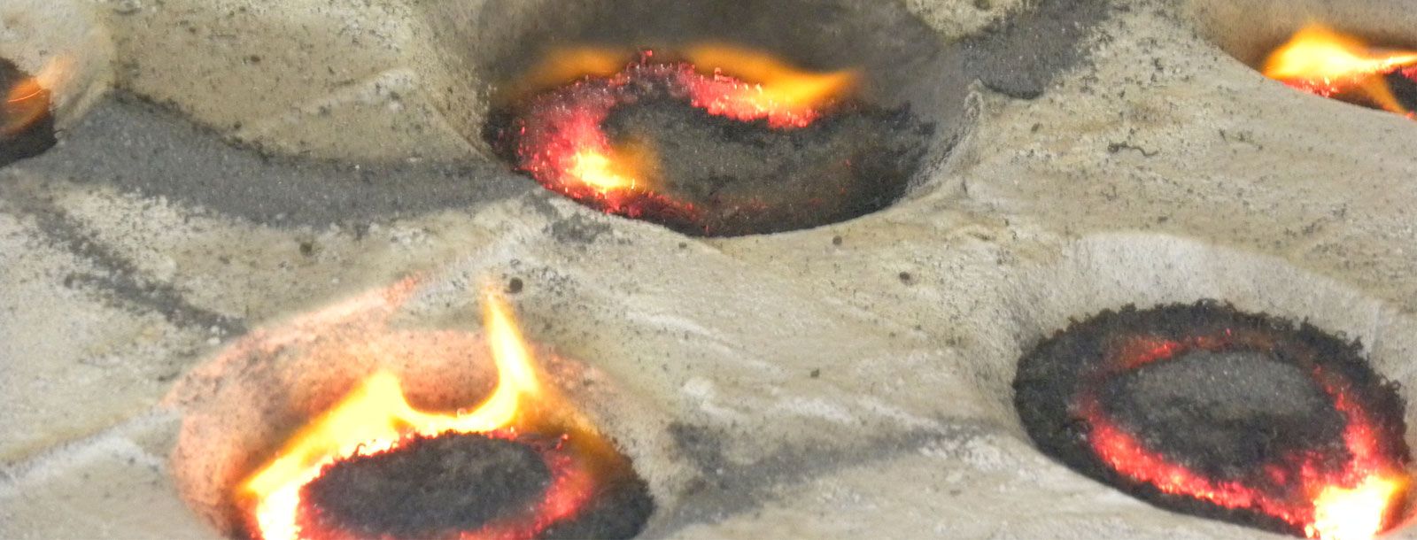 moulding process in steel foundry